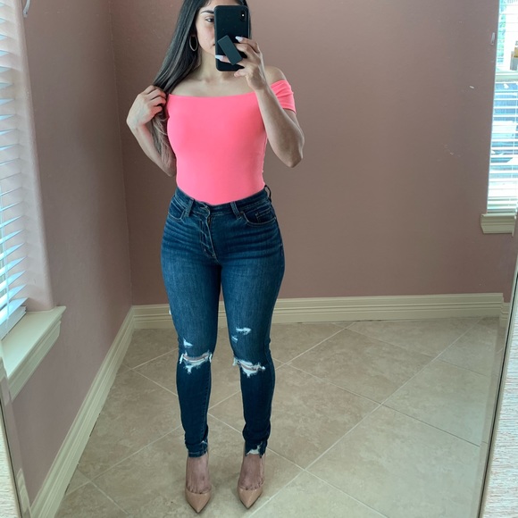 🆕 EVELYN Off Shoulder Bodysuit (neon pink) - Picture 3 of 4